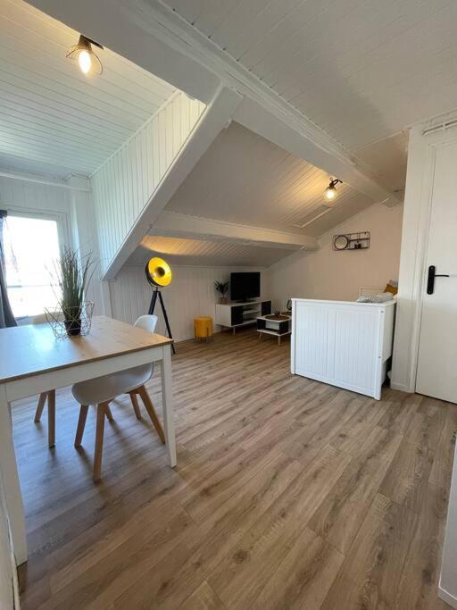 Studio Cosy, En Centre, Proche Gare, Vue Degagee Валанс Екстериор снимка
