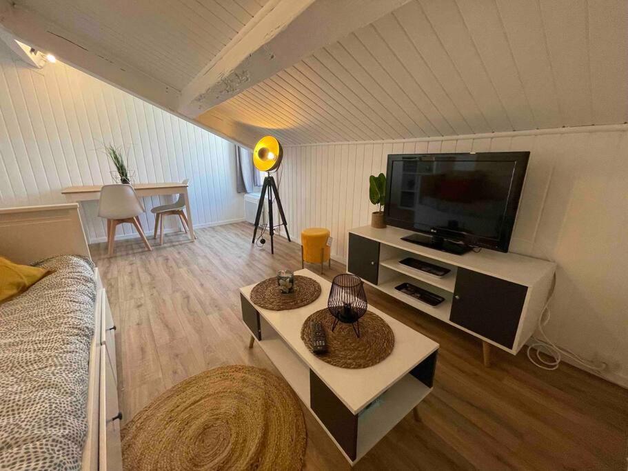 Studio Cosy, En Centre, Proche Gare, Vue Degagee Валанс Екстериор снимка